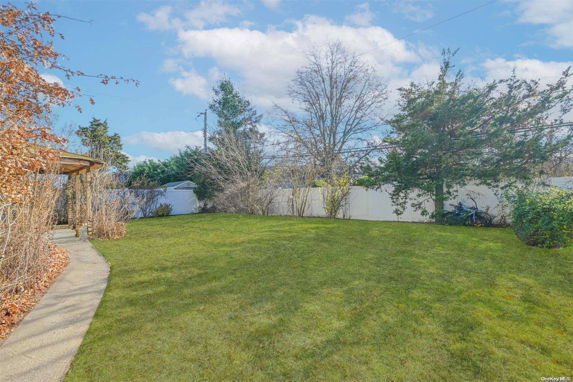 2666 Lexington AVE, East Meadow, NY 11554