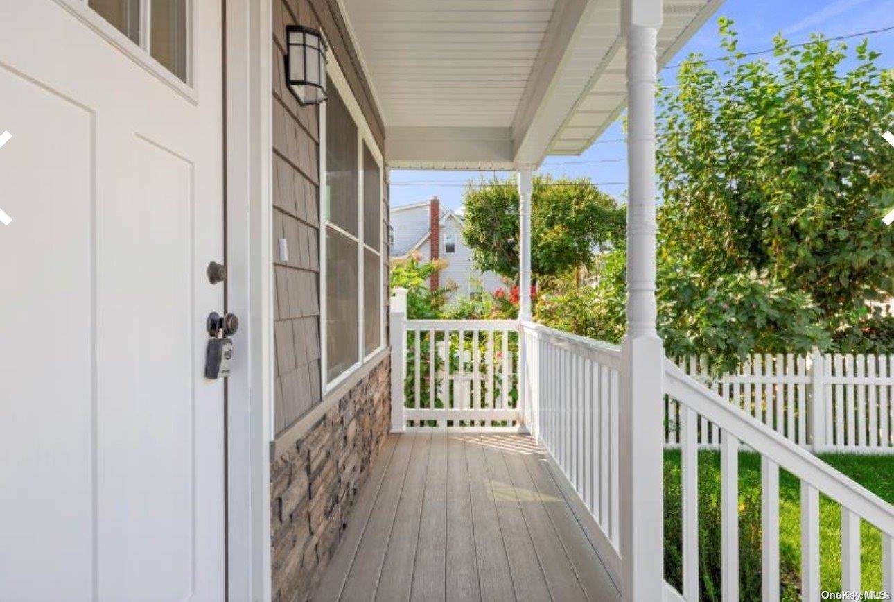 85 Beechwood AVE, Roosevelt, NY 11575