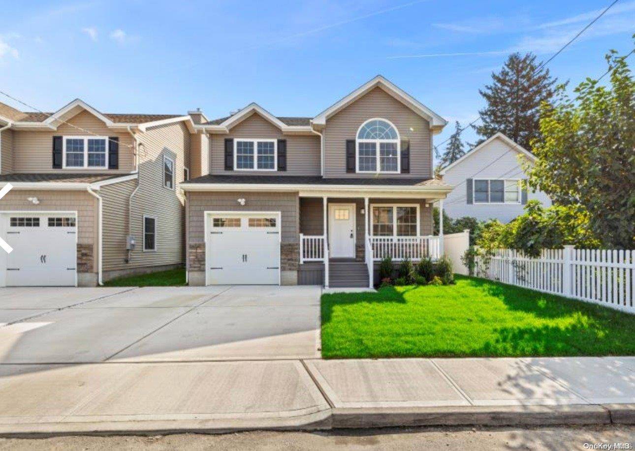 85 Beechwood AVE, Roosevelt, NY 11575