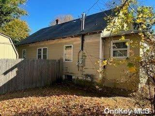 132 S 7th ST, Lindenhurst, NY 11757