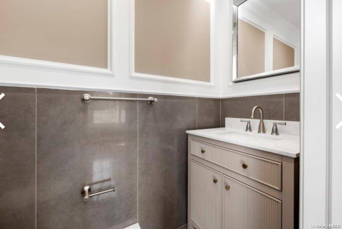 299 E Clinton AVE, Roosevelt, NY 11575