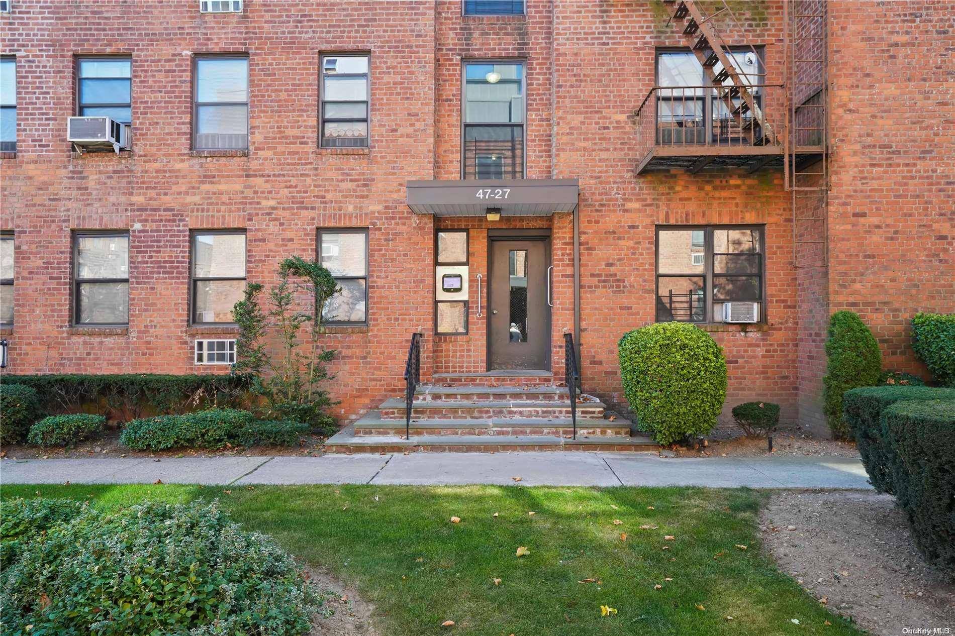 47-27 215 PL #1A, Bayside, NY 11361
