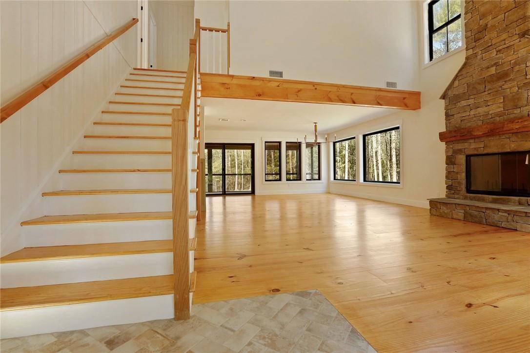 54 TETTA LN, Olivebridge, NY 12461