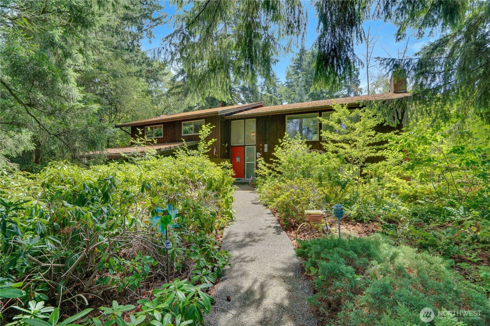 2118 80th ST E, Tacoma, WA 98404