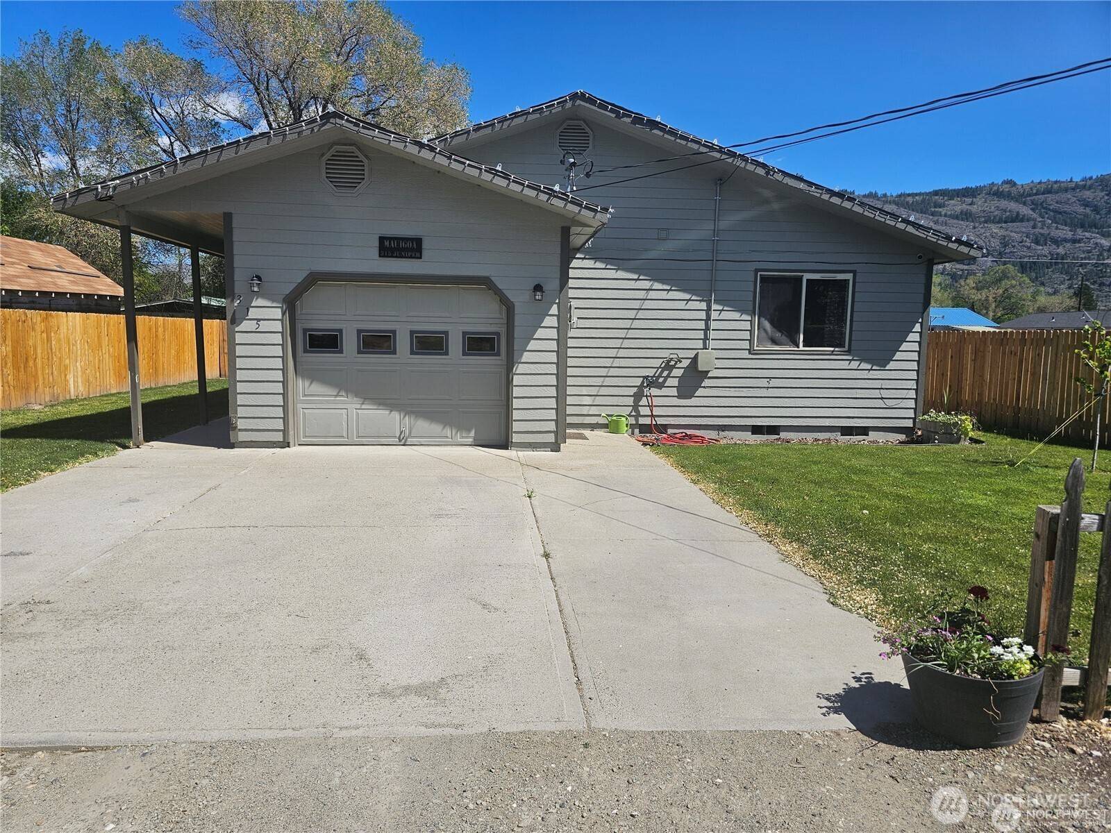 315 Juniper ST, Oroville, WA 98844