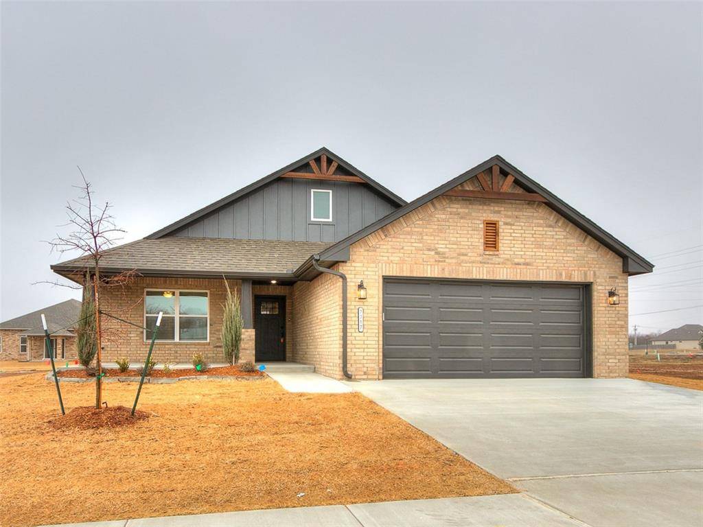 7717 Three Woods LN, Yukon, OK 73099