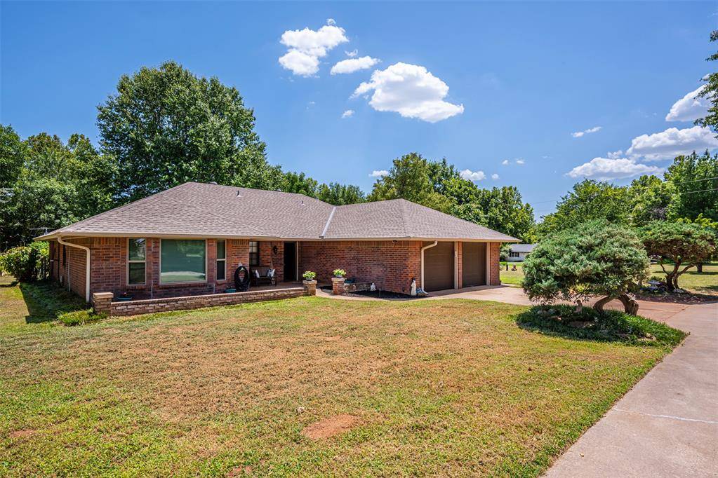 5807 E Tyler DR, Tuttle, OK 73089