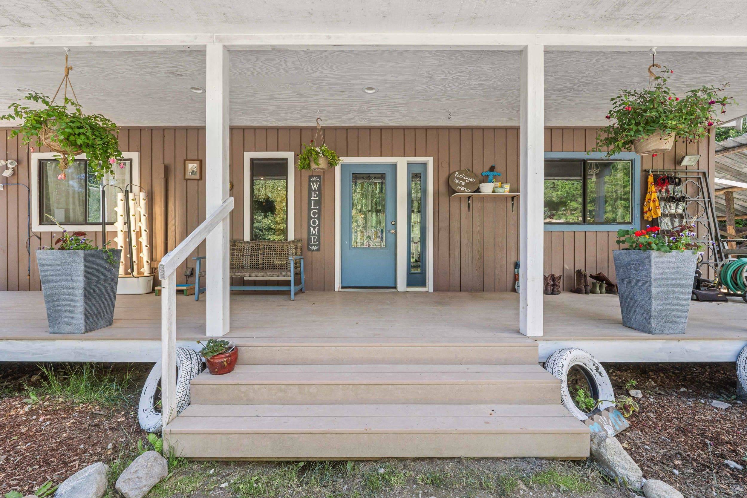 421 N Pickett Rd, Ione, WA 99139