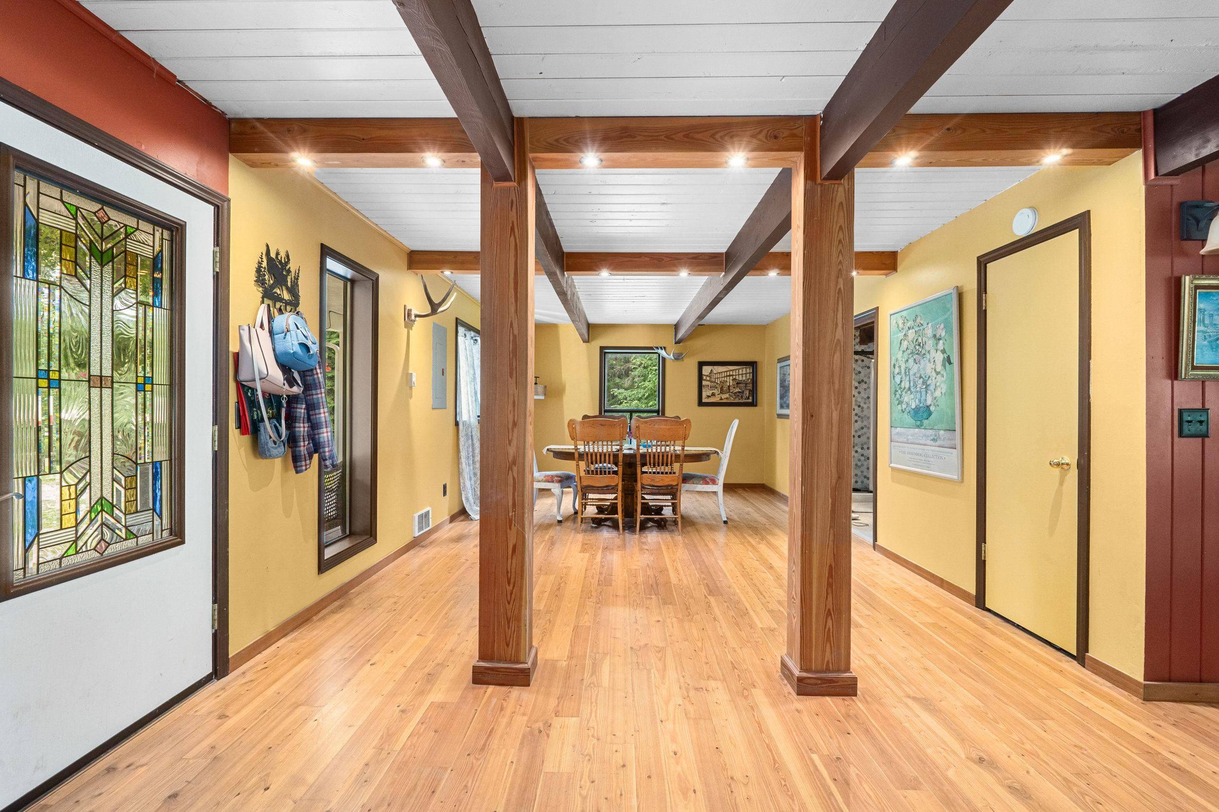 421 N Pickett Rd, Ione, WA 99139