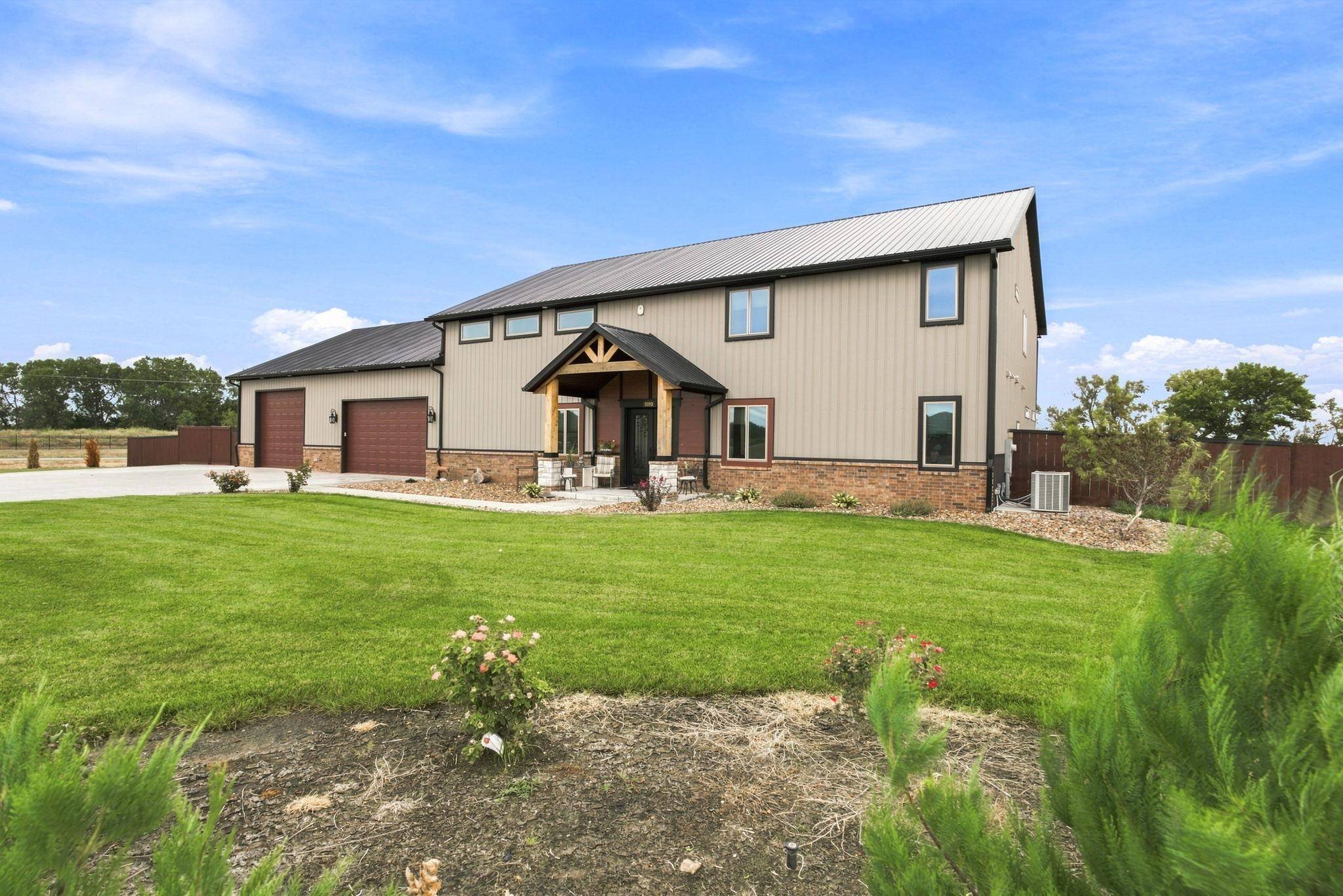 8803 W Blackwood LN, Maize, KS 67101