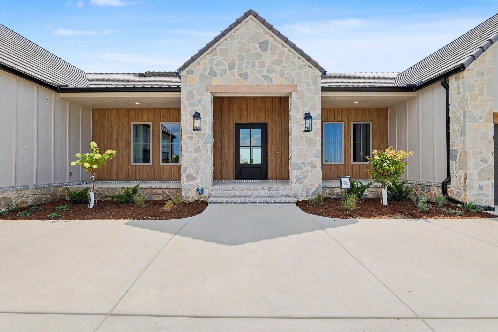 3412 N Bedford Court, Wichita, KS 67226