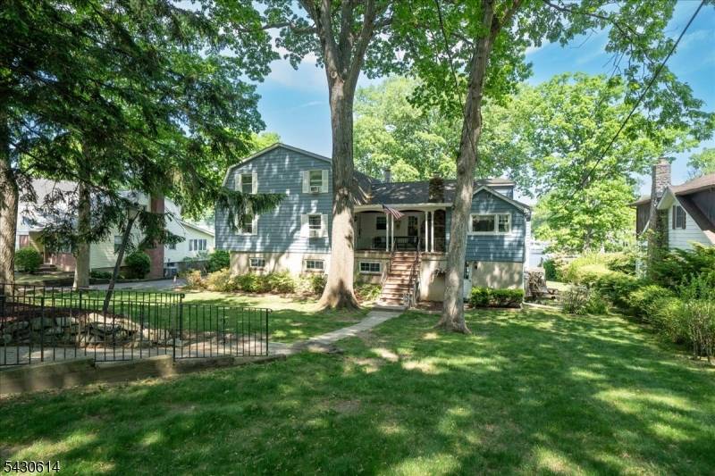 63 E Shore Rd, Denville Twp., NJ 07834