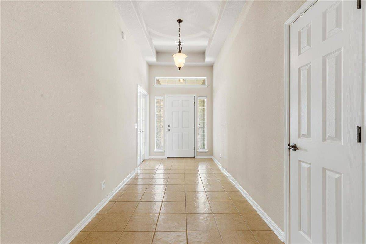 908 Dover Castle LN, Pflugerville, TX 78660