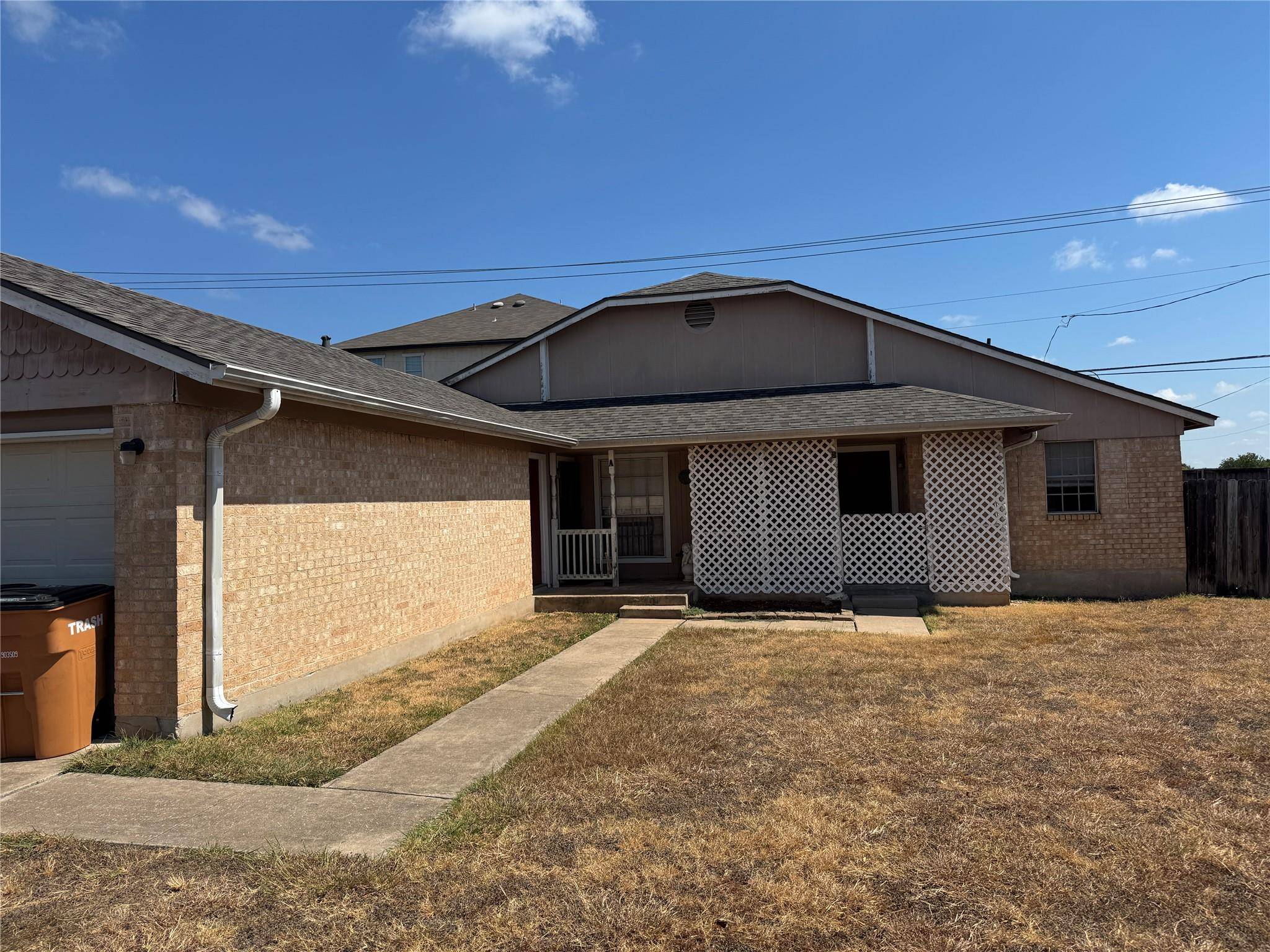 8704 Pineridge DR #B, Austin, TX 78729