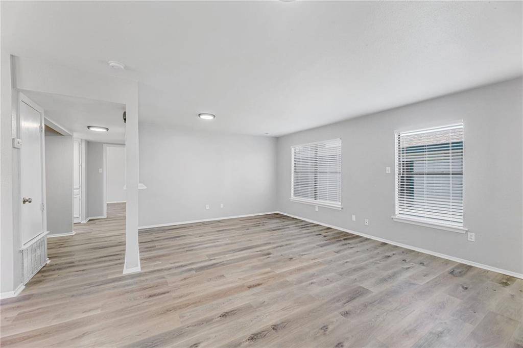 5645 Pinon Vista DR, Austin, TX 78724