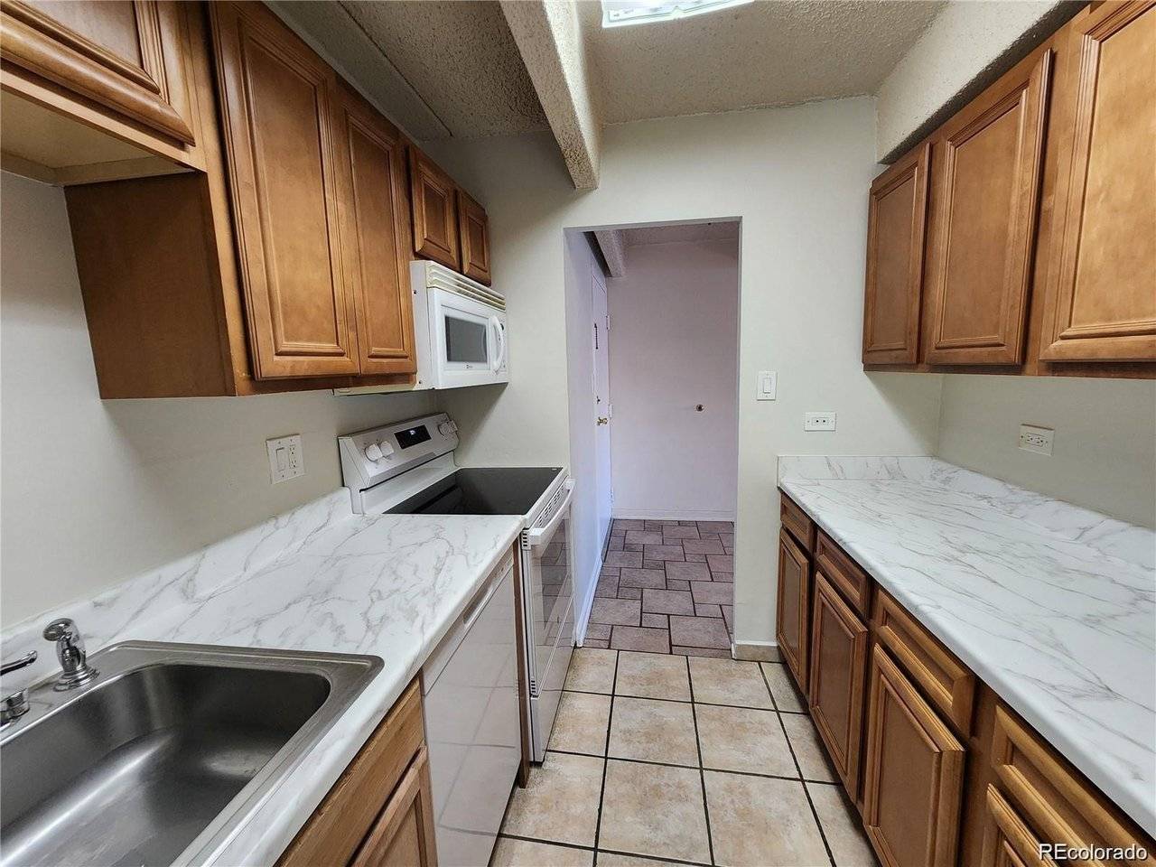 8060 E Girard #210, Denver, CO 80231