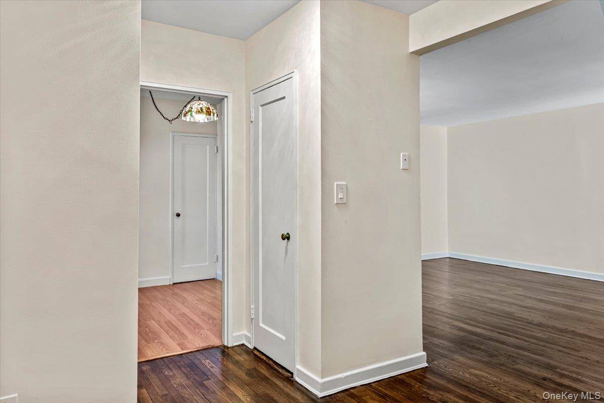 70 S Park AVE #204, Rockville Centre, NY 11570