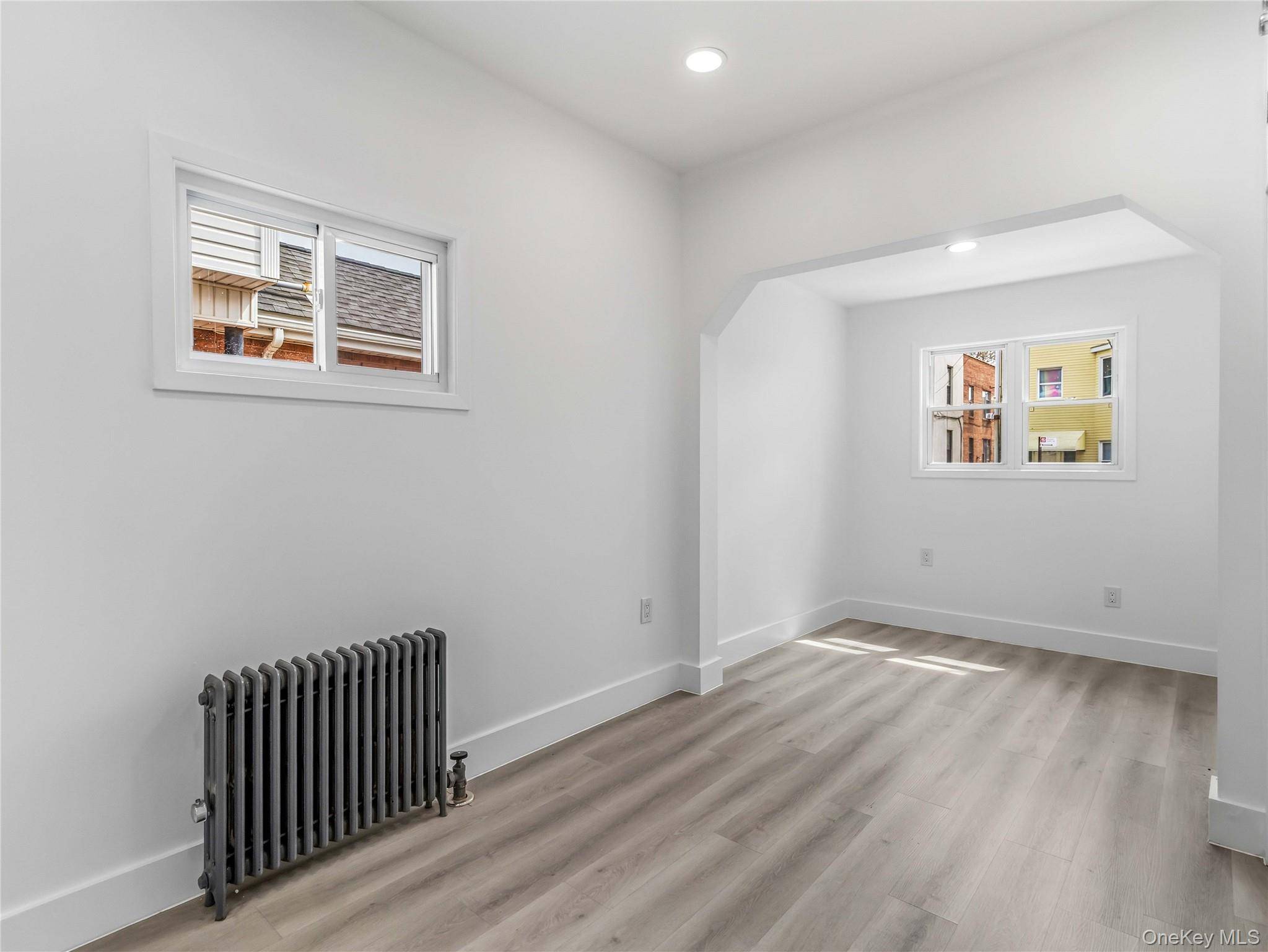 21-52 48th ST, Astoria, NY 11105