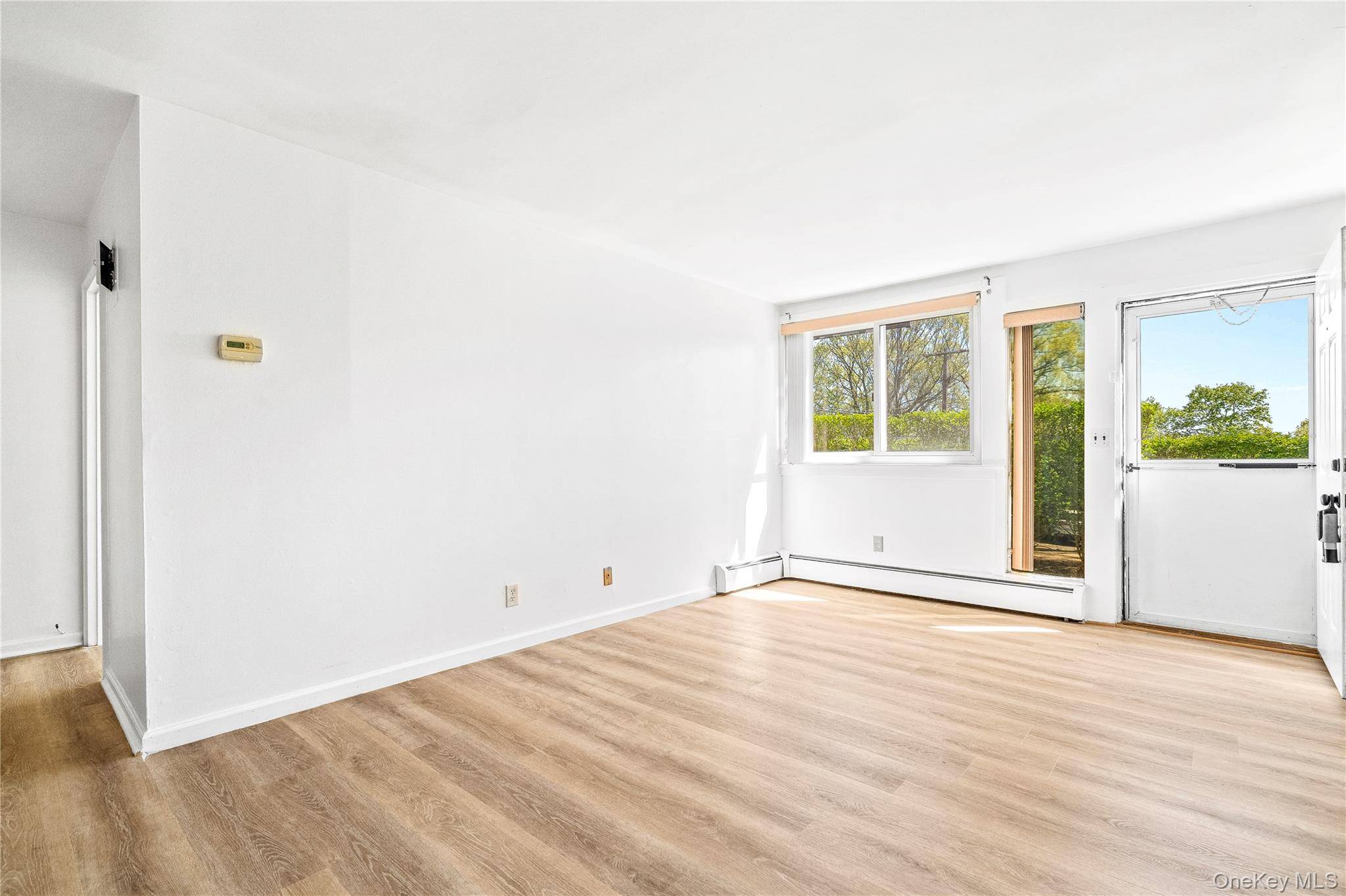 5 Wyndover Woods LN #23, White Plains, NY 10603