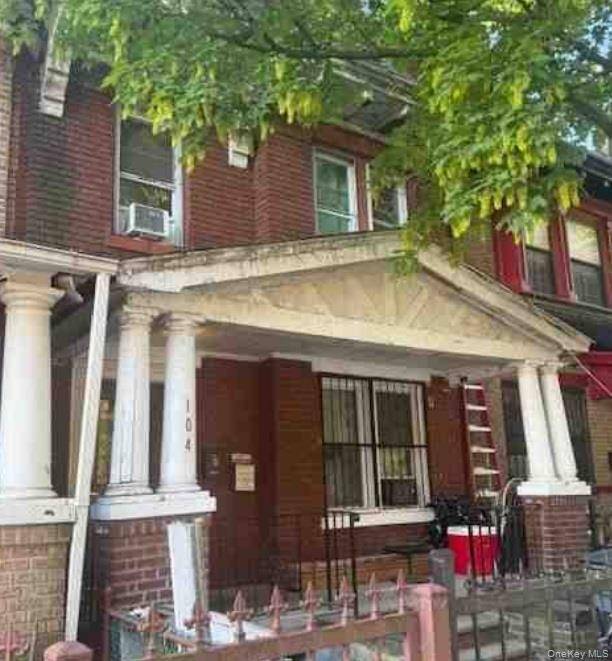104 Sunnyside AVE, Brooklyn, NY 11207