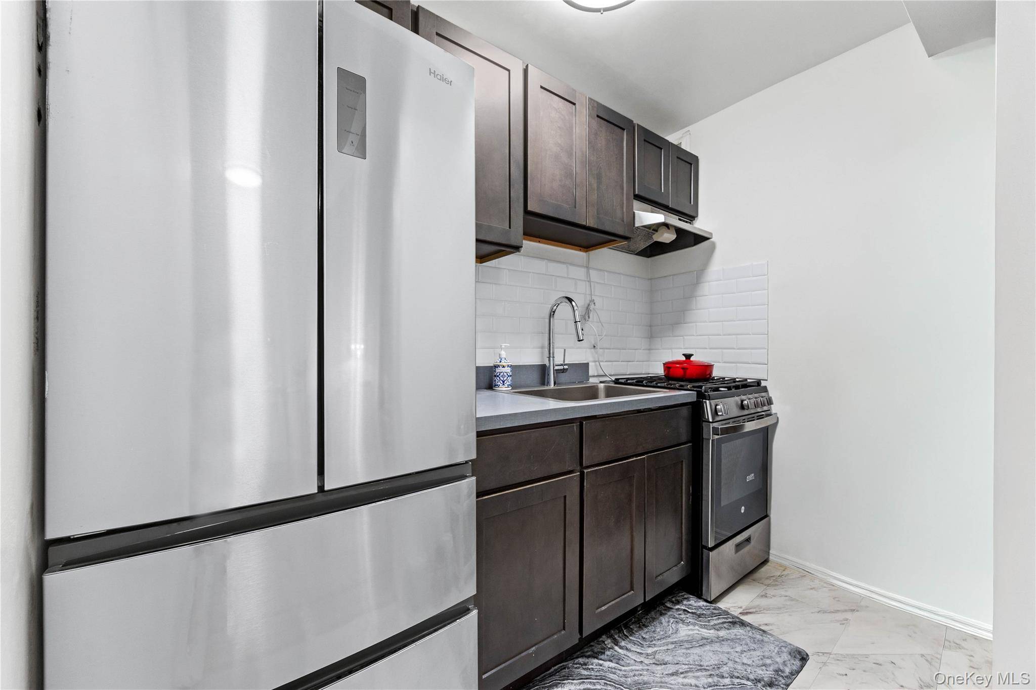 2830 Briggs AVE #4C, Bronx, NY 10458