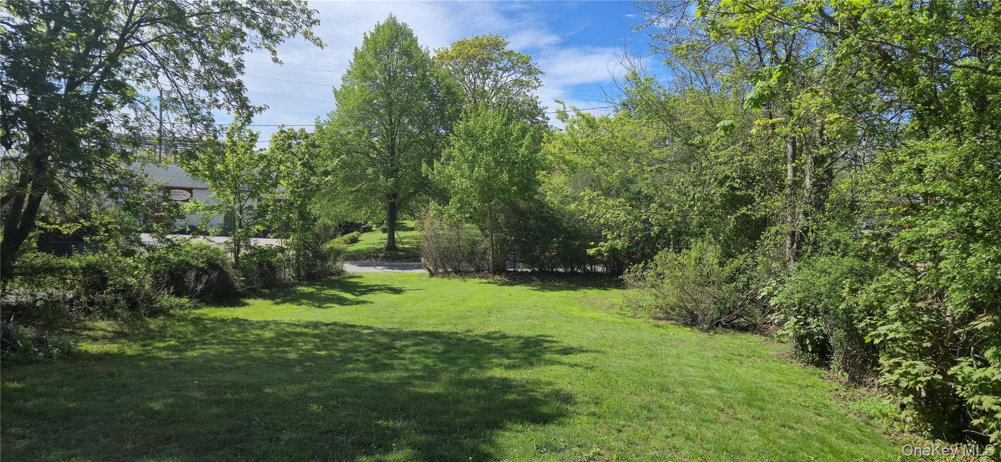 39 Miller RD, Southampton, NY 11968
