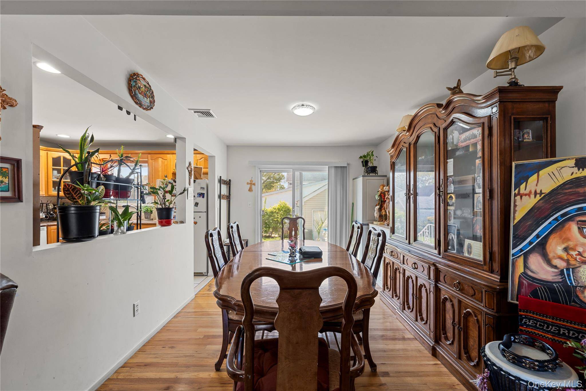 372 Madison ST, Franklin Square, NY 11010