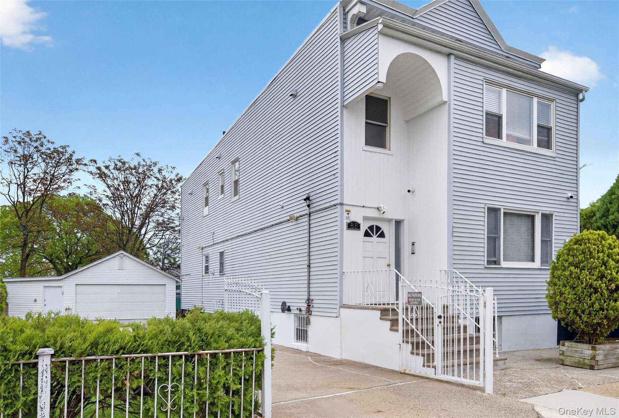 86 Smart, Yonkers, NY 10704
