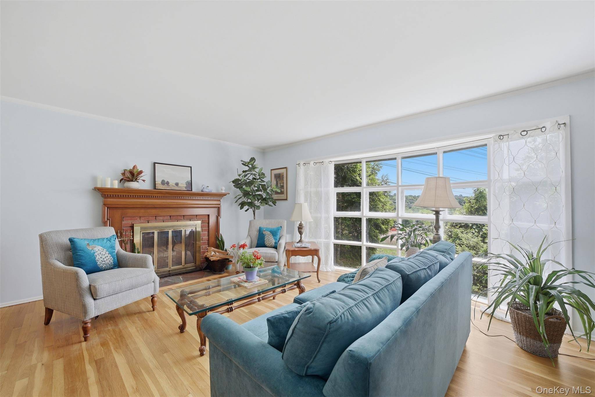 2 Burkewood RD, Hartsdale, NY 10530