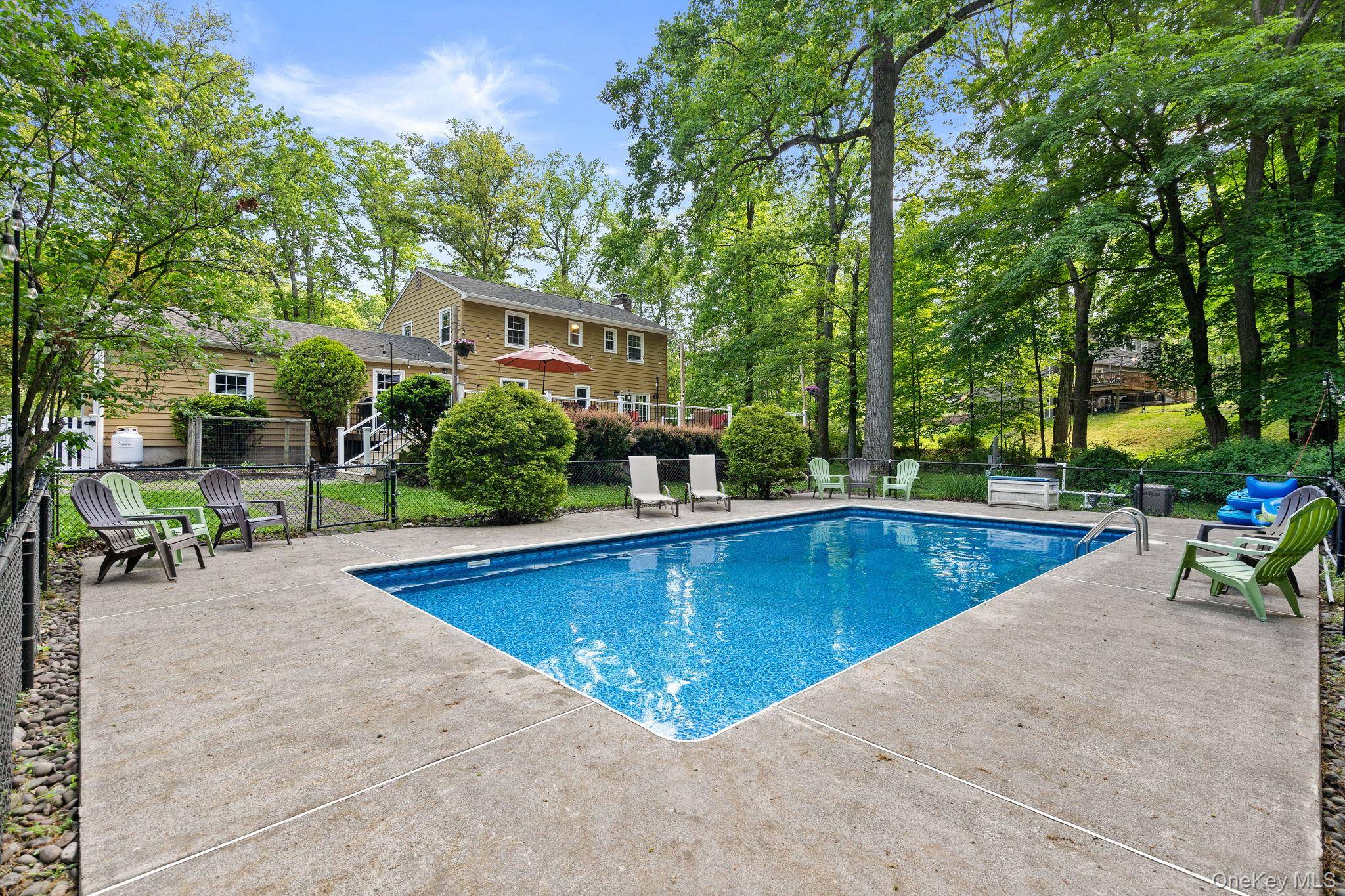 95 Pine Hill RD, Highland Mills, NY 10930