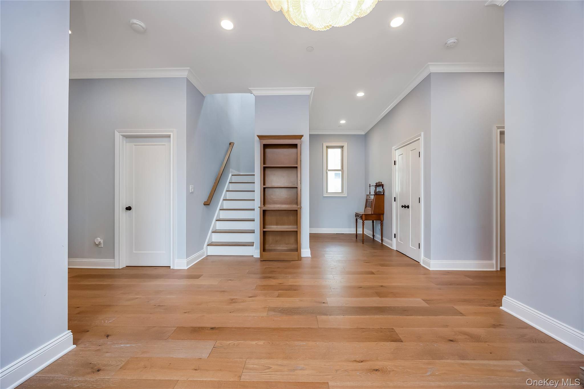 29 Bath ST, Lido Beach, NY 11561