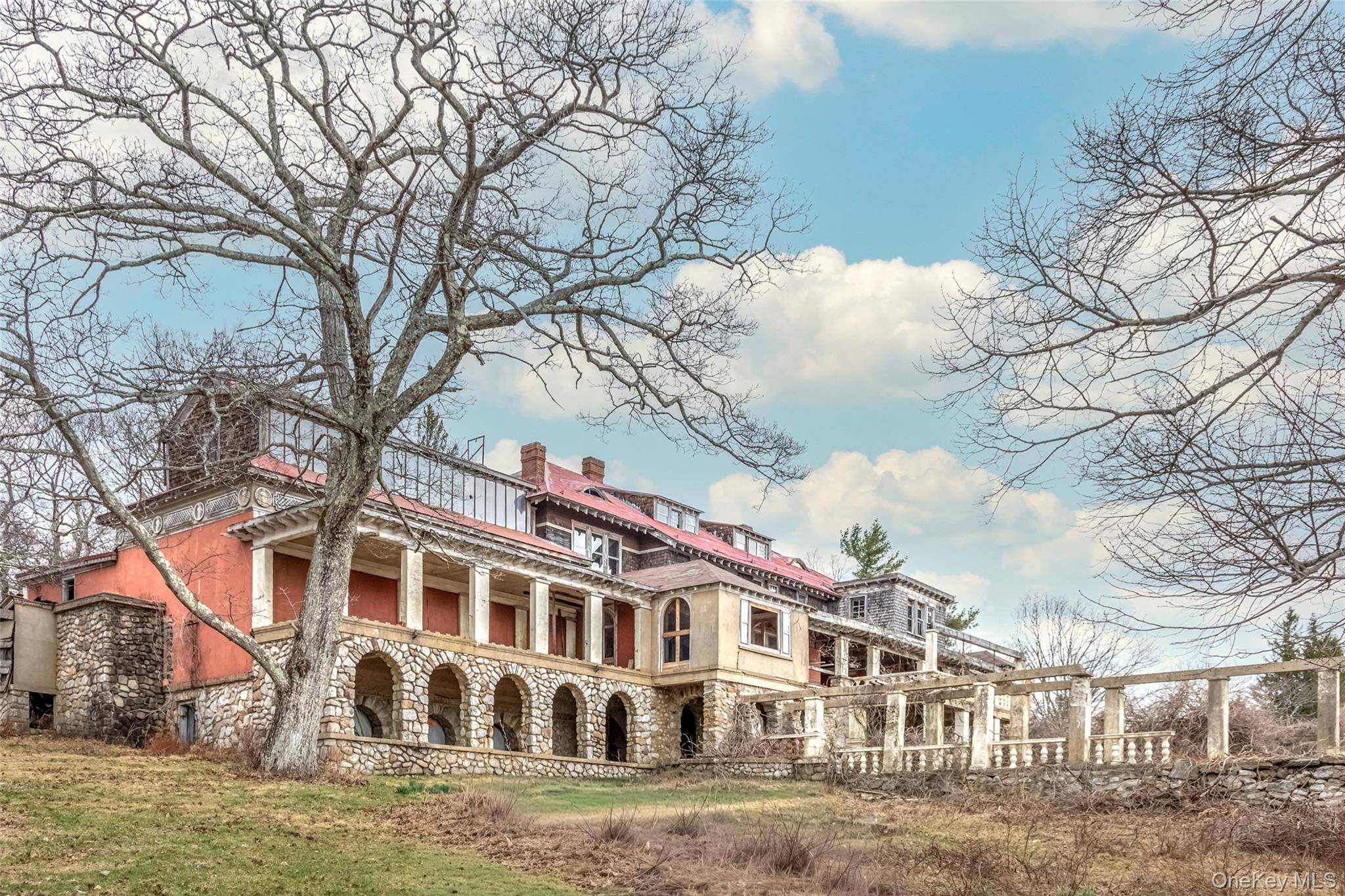 95 Bottling Works RD, Cragsmoor, NY 12420