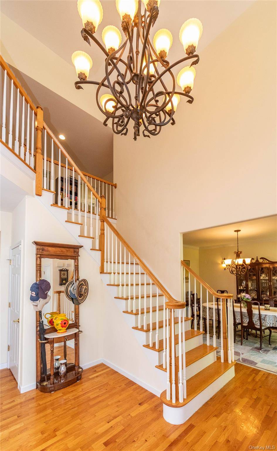 14 Glen Rock CIR, Highland, NY 12528