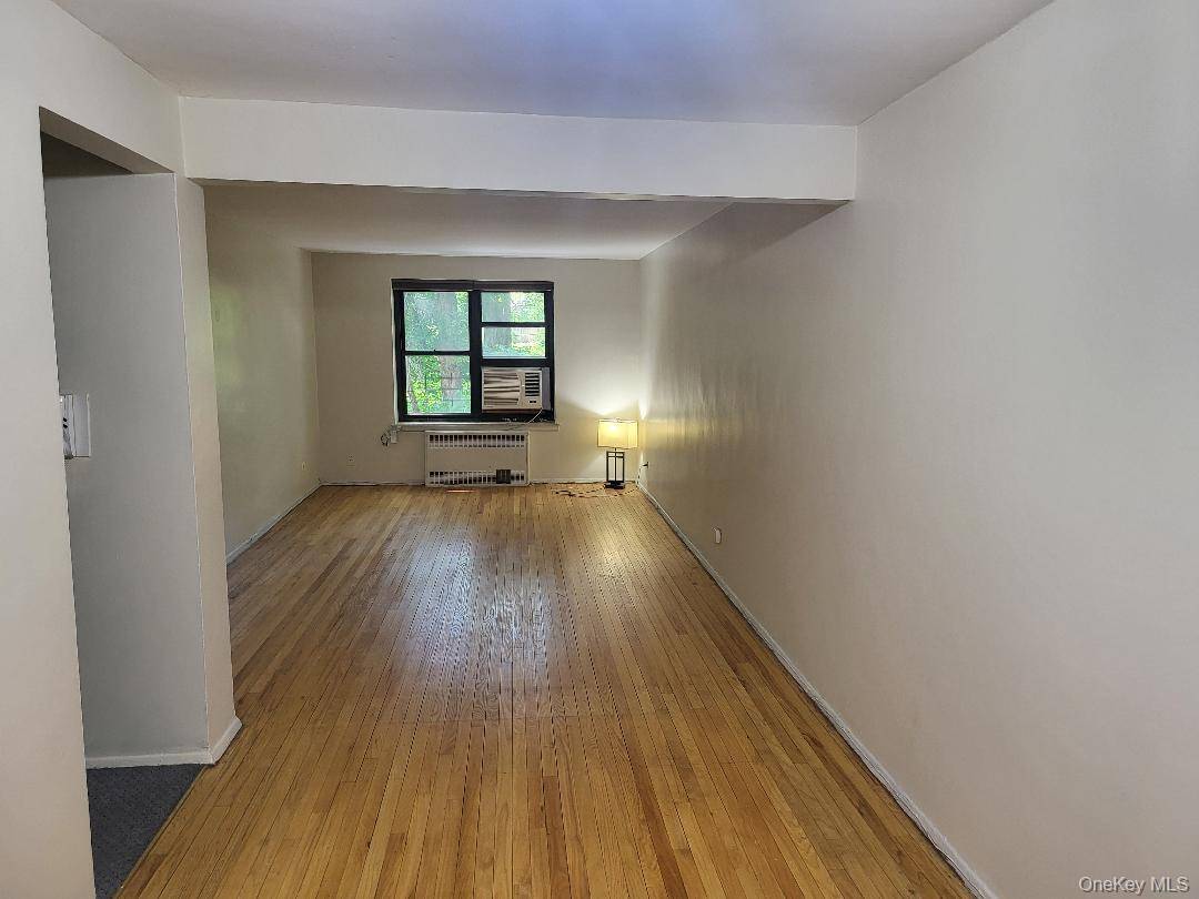 87-50 204 ST #B46, Hollis, NY 11423
