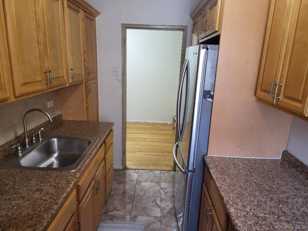 87-50 204 ST #B46, Hollis, NY 11423