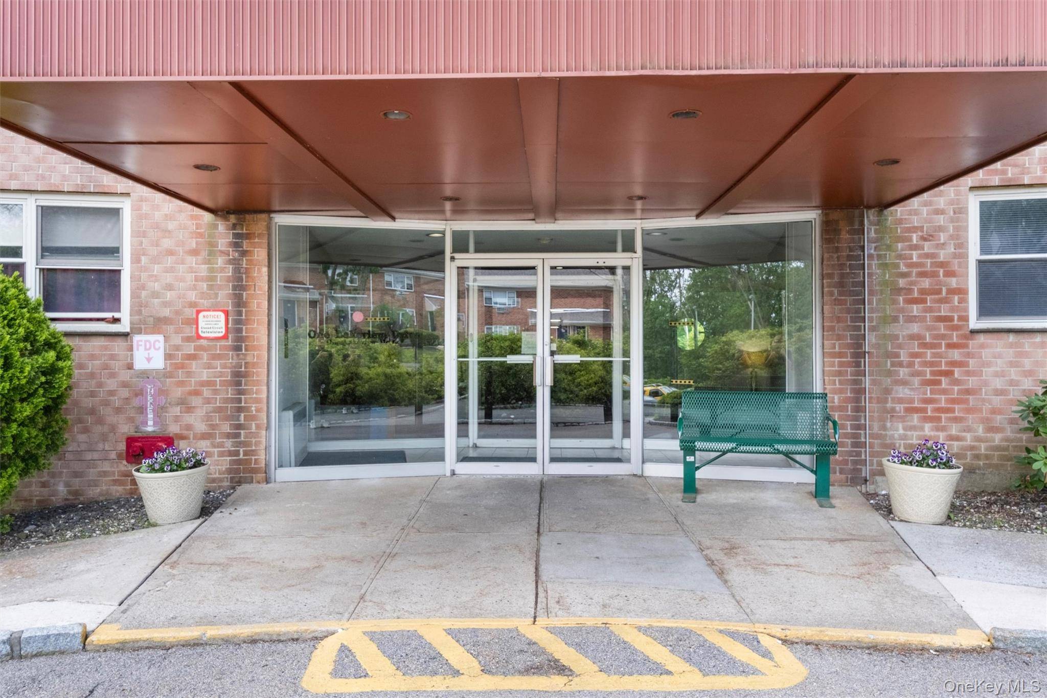 1 Lakeview DR #1P, Peekskill, NY 10566