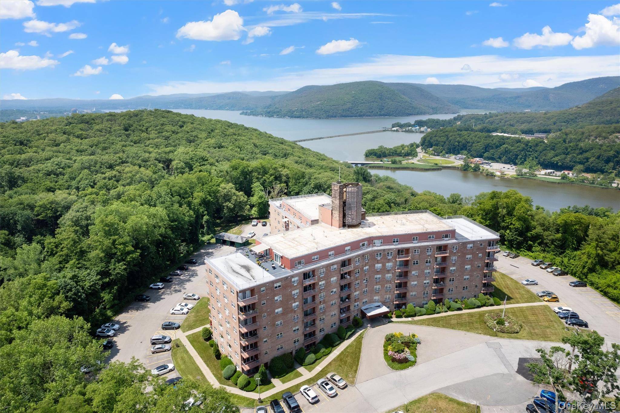 1 Lakeview DR #1P, Peekskill, NY 10566