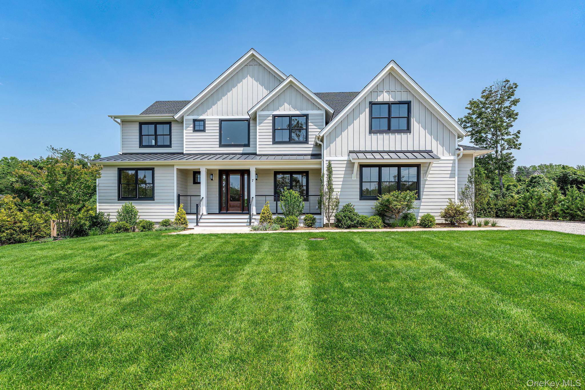 7 Sea Crest CT, Jamesport, NY 11947