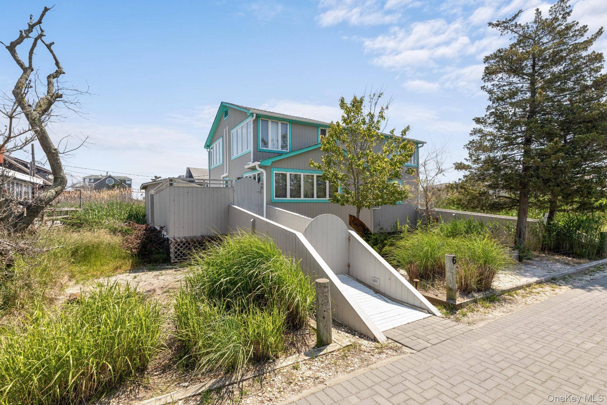 6 Atlantic AVE, Seaview, NY 11770