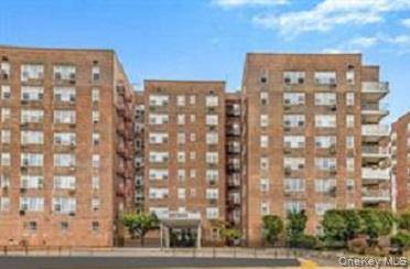 355 Bronx River RD #6I, Yonkers, NY 10704