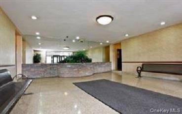355 Bronx River RD #6I, Yonkers, NY 10704