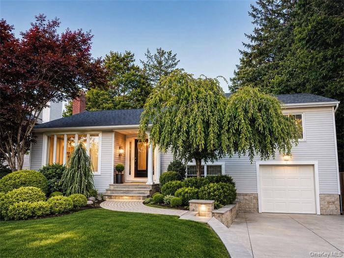 5 Eaton RD, Syosset, NY 11791