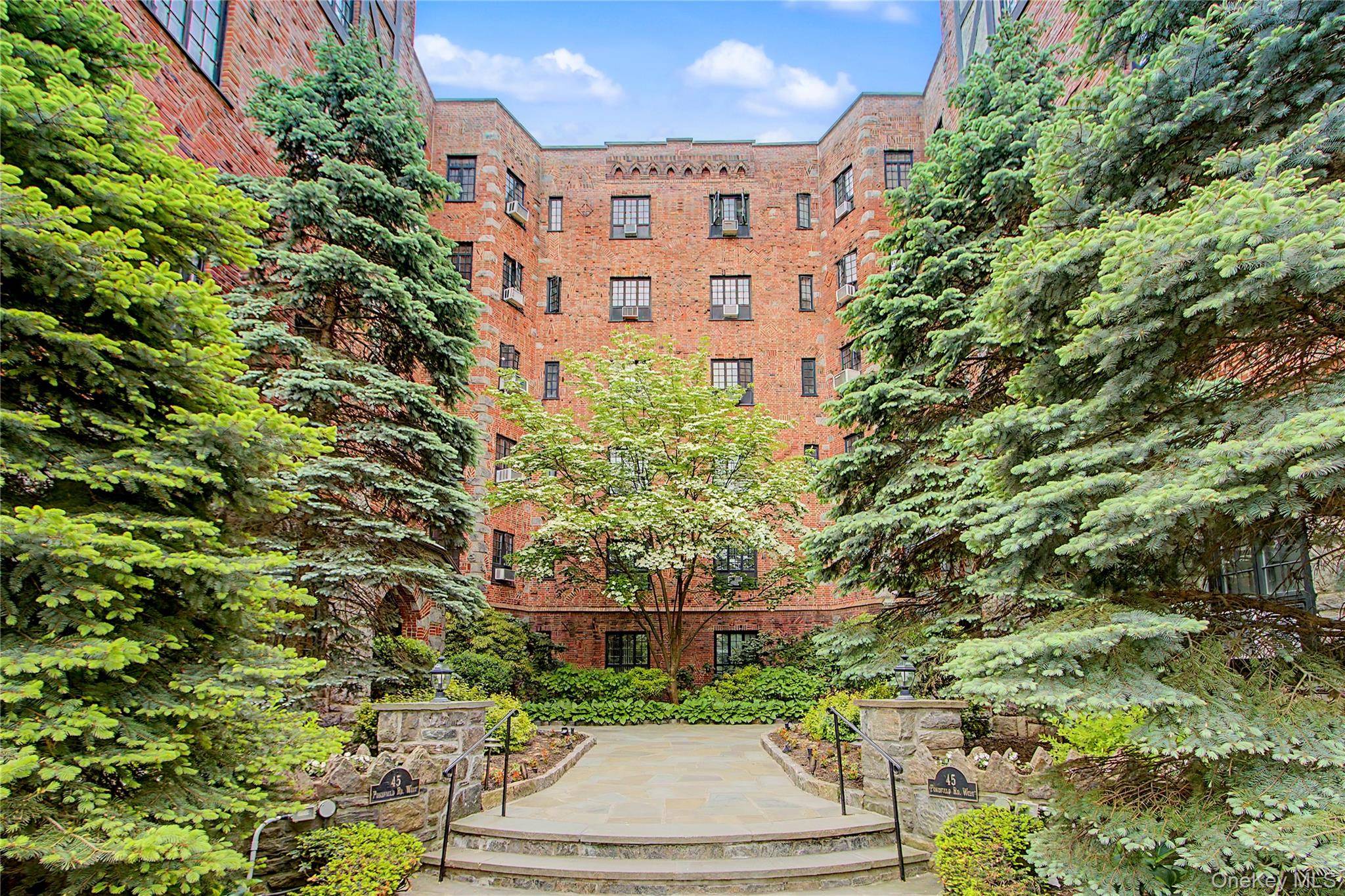 45 W Pondfield RD #LL2, Bronxville, NY 10708