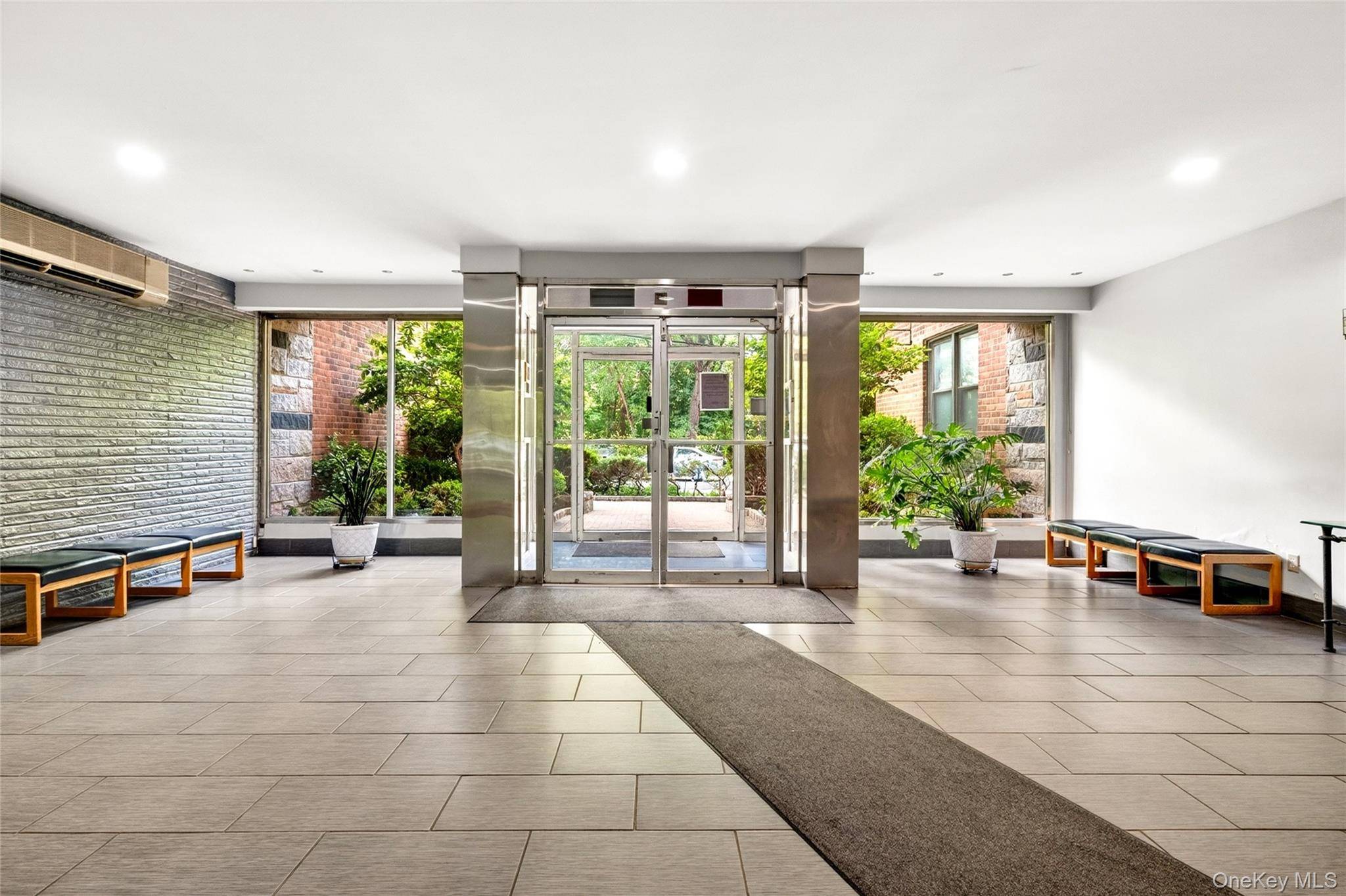 575 Bronx River RD #6C, Yonkers, NY 10704