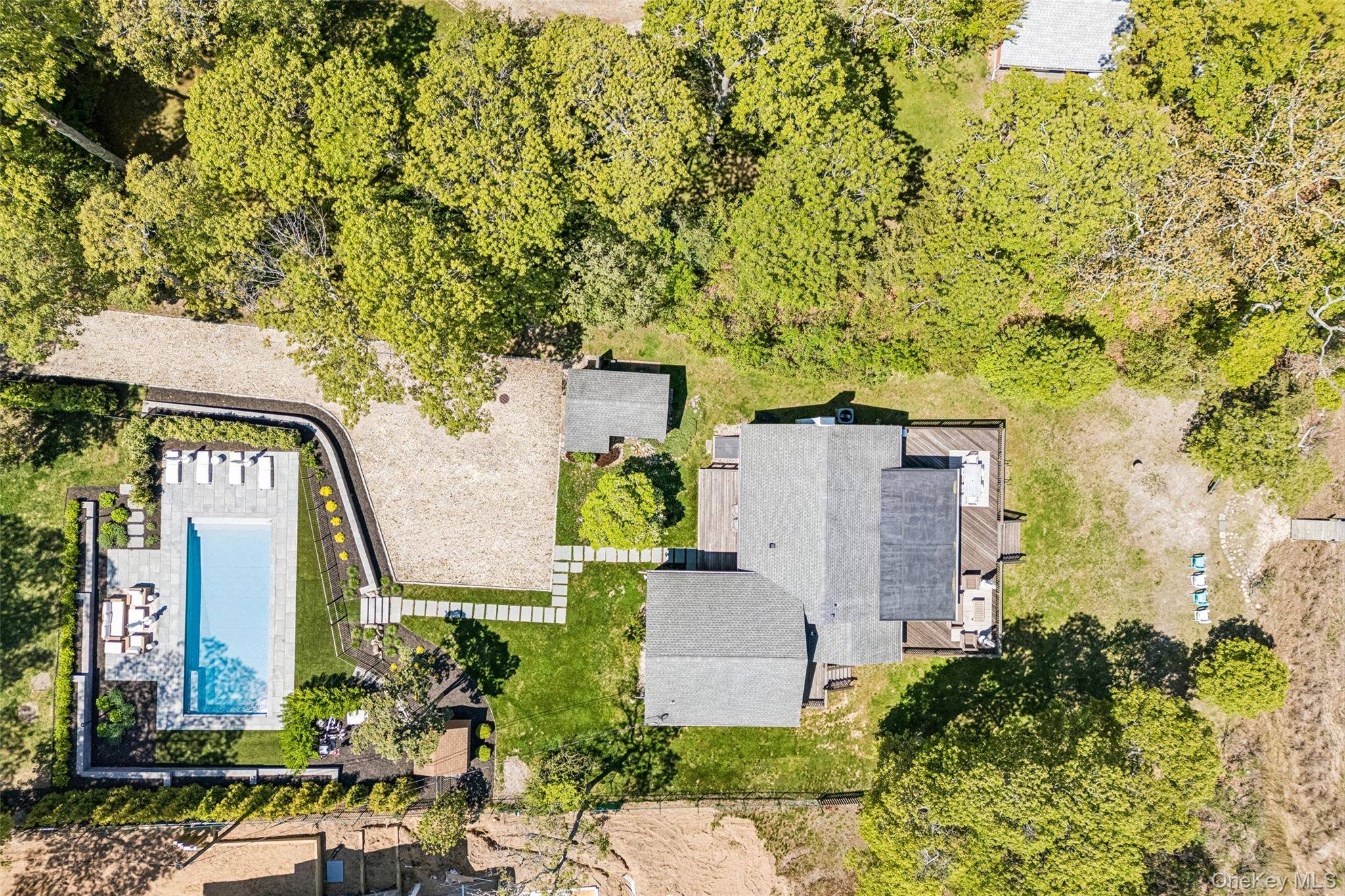 580 Broadwaters RD, Cutchogue, NY 11935