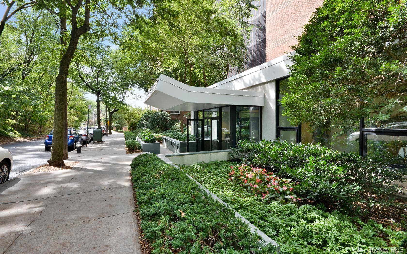 2575 Palisade AVE #12C, Bronx, NY 10463