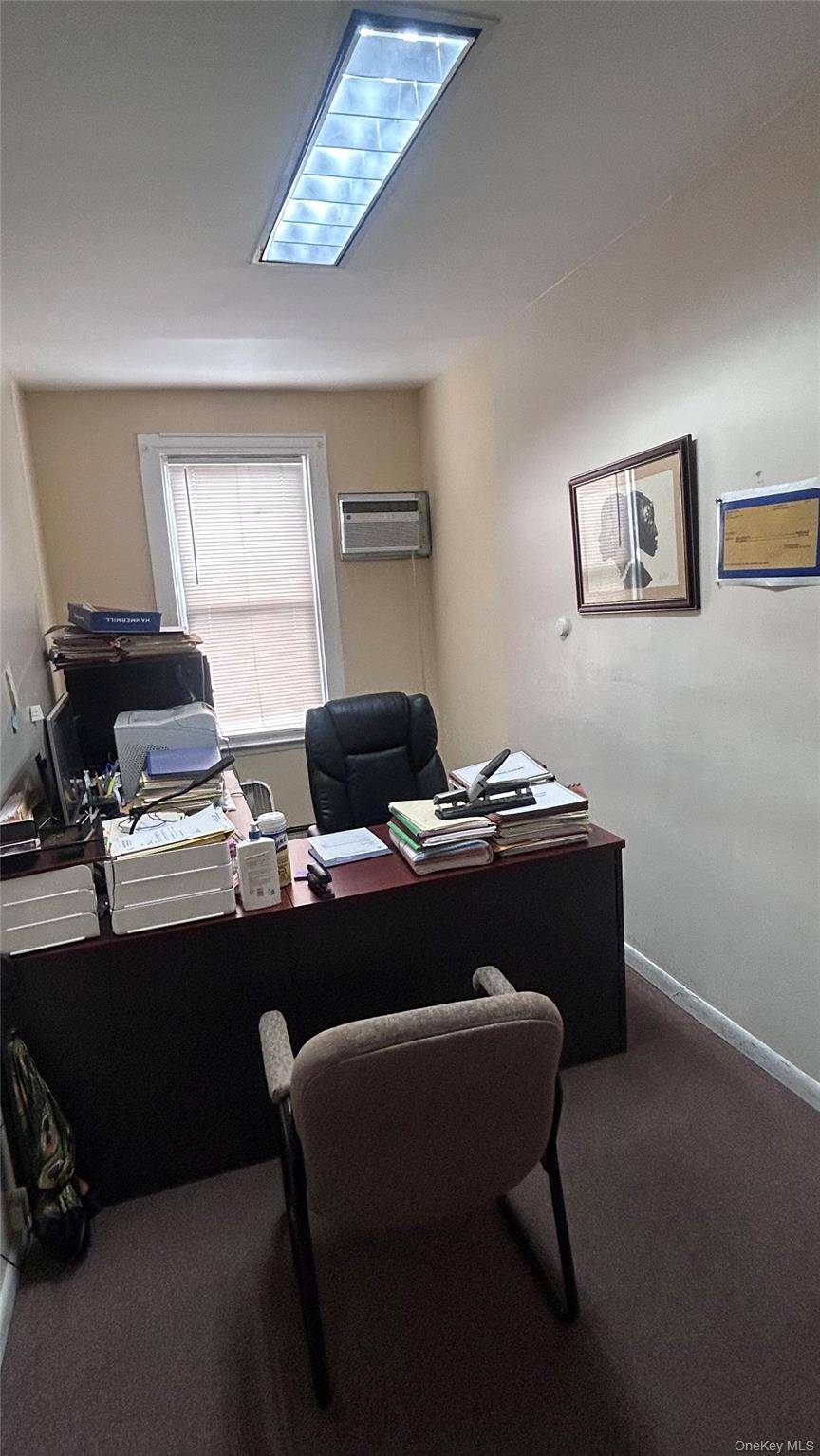 200-21 Linden BLVD, Saint Albans, NY 11412