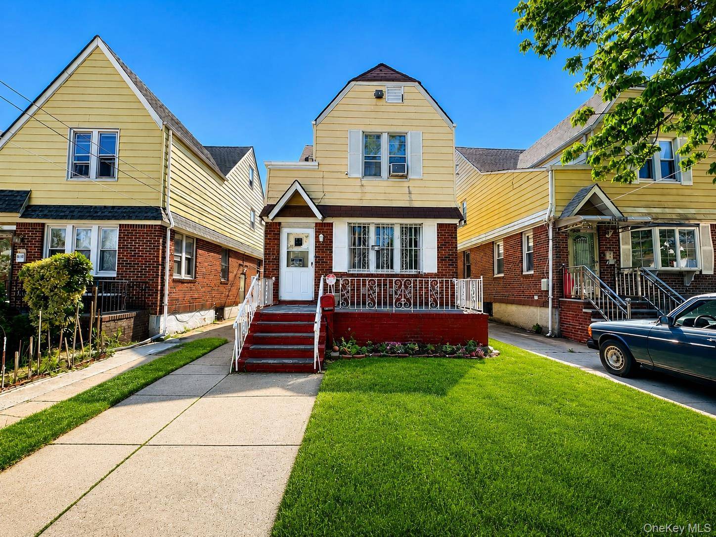 89-46 210th ST, Queens Village, NY 11427