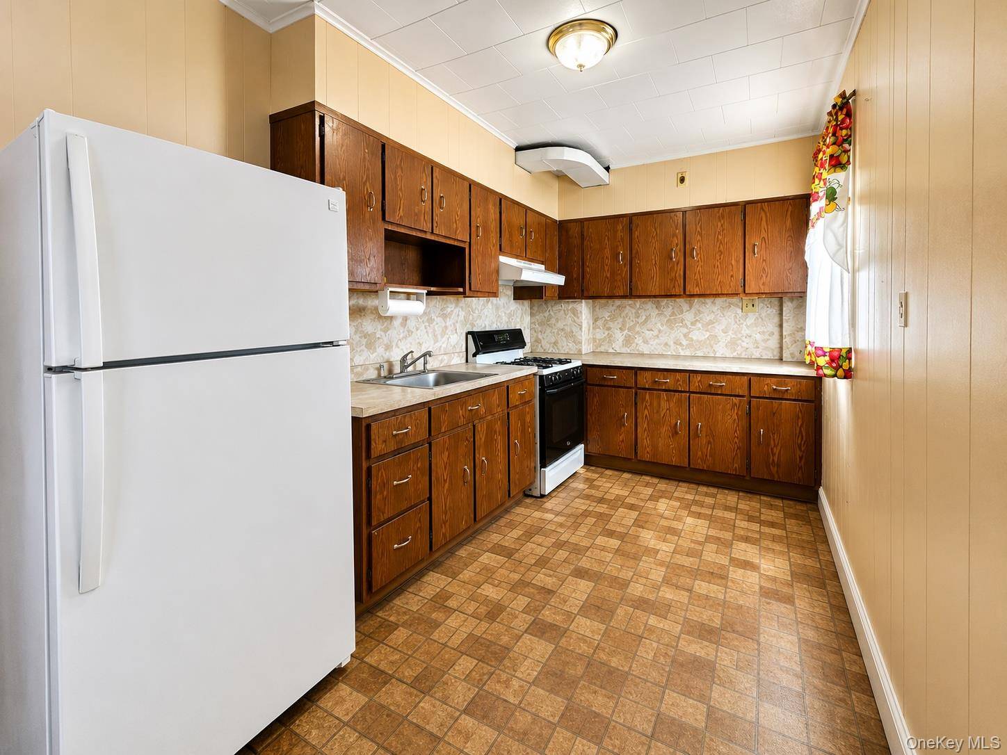 89-46 210th ST, Queens Village, NY 11427