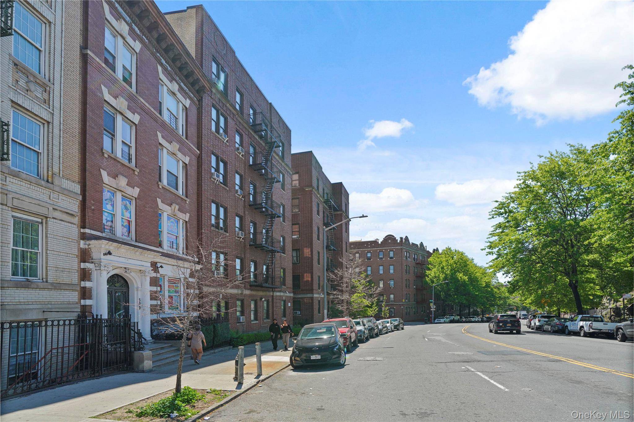 309 Bedford Park BLVD, Bronx, NY 10458